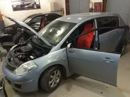 NISSAN TIIDA 2010